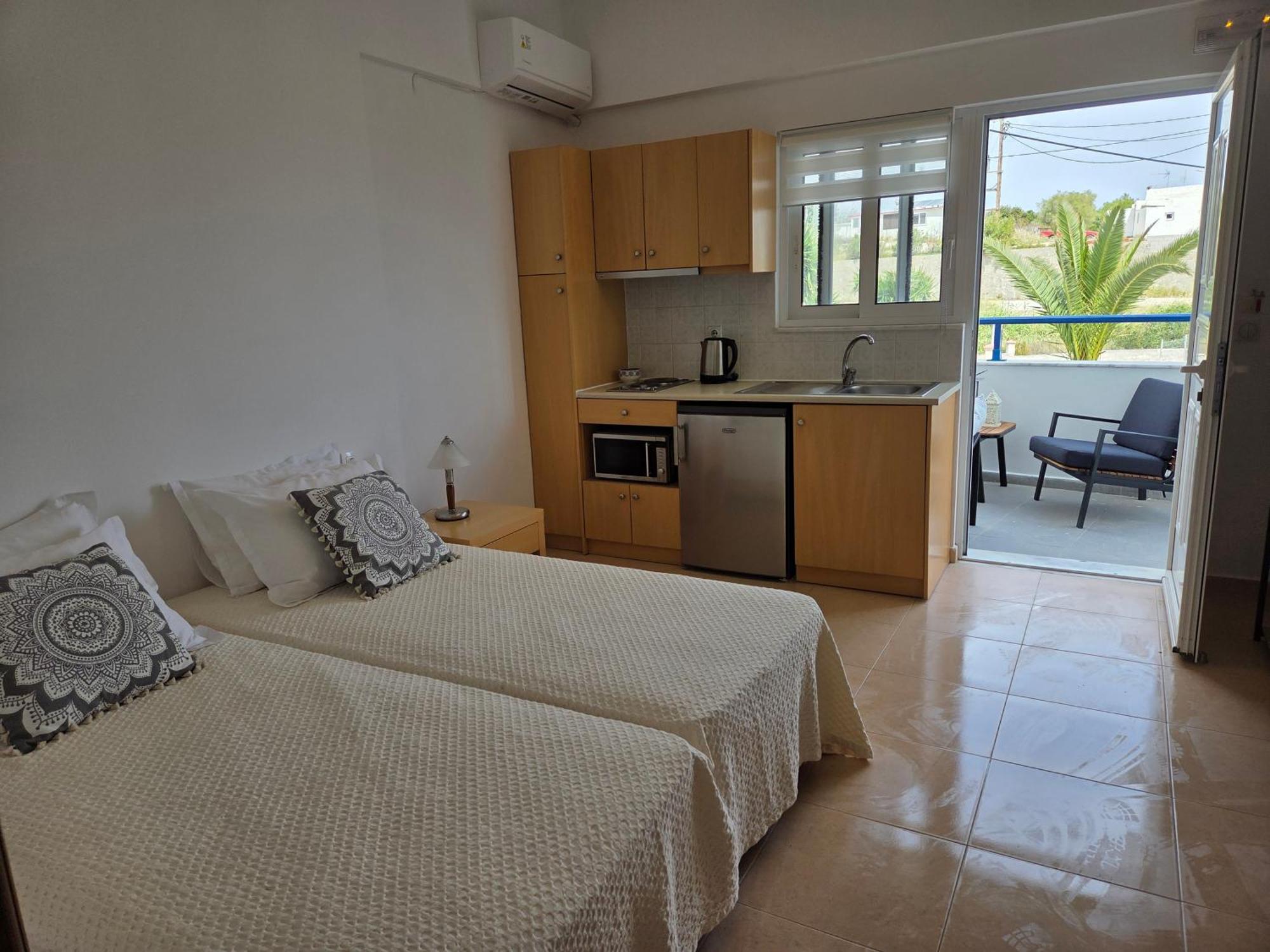 Corafili Holiday Suites Киотари Екстериор снимка